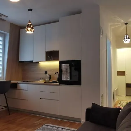Vukov Vis 09 - With A Bedroom