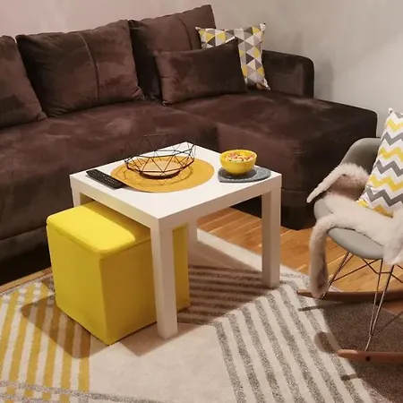 Vukov Vis 09 - With A Bedroom *