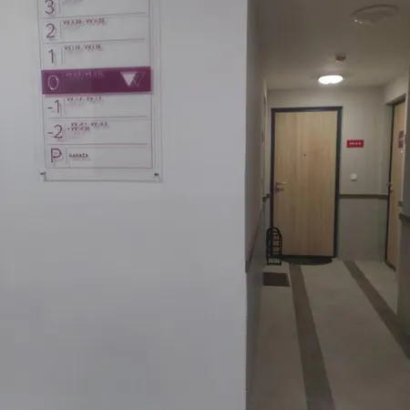 Vukov Vis 09 - With A Bedroom * بيلاسنيكا